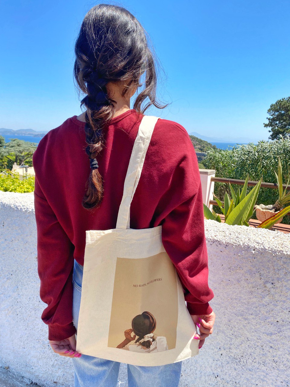Shopper "No Rain,No Flowers"